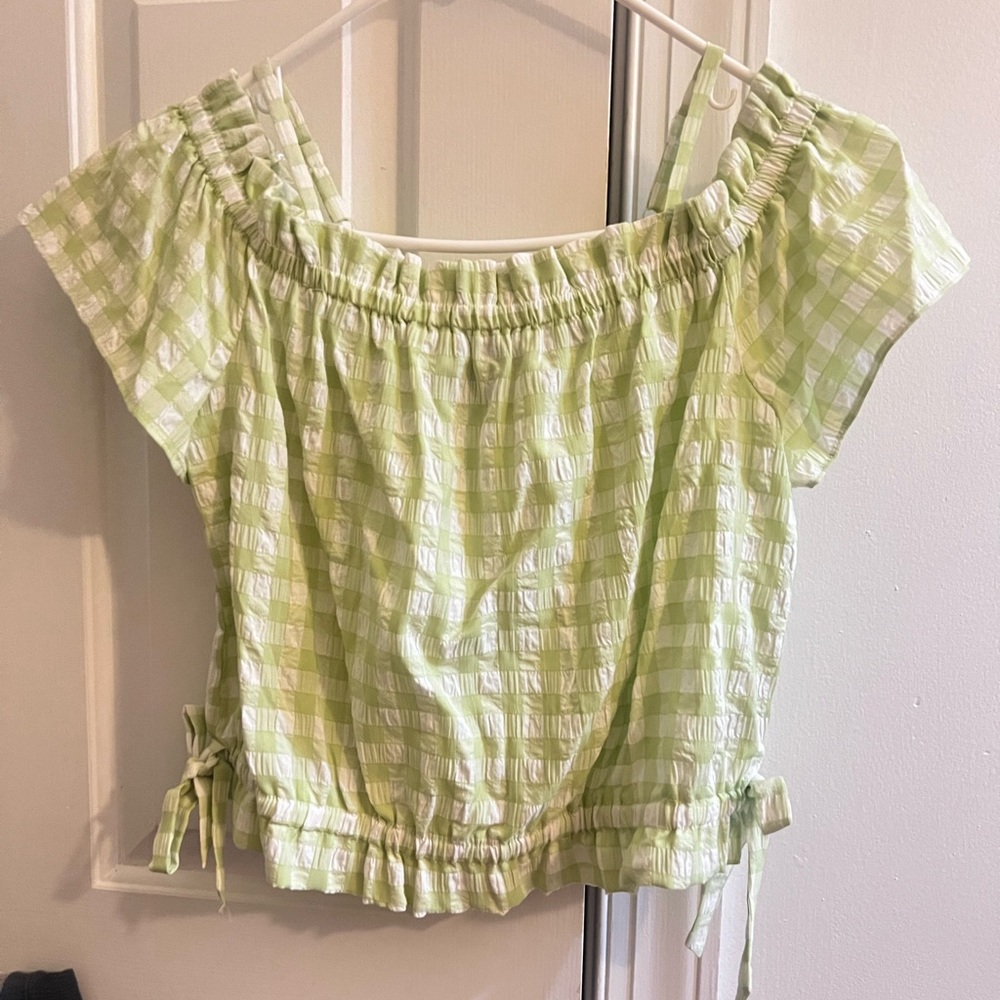 Off-Shoulder Crop Top